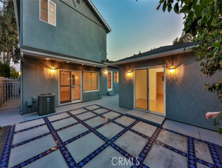 6 Bed Home for Sale in Mar Vista, California