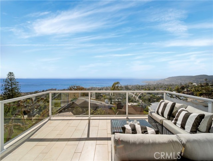 4 Bed Home for Sale in Laguna Beach, California