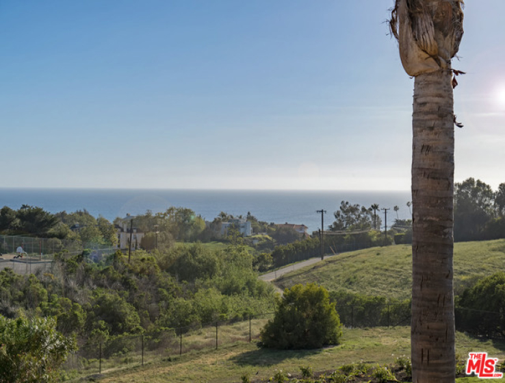 5 Bed Home for Sale in Malibu, California