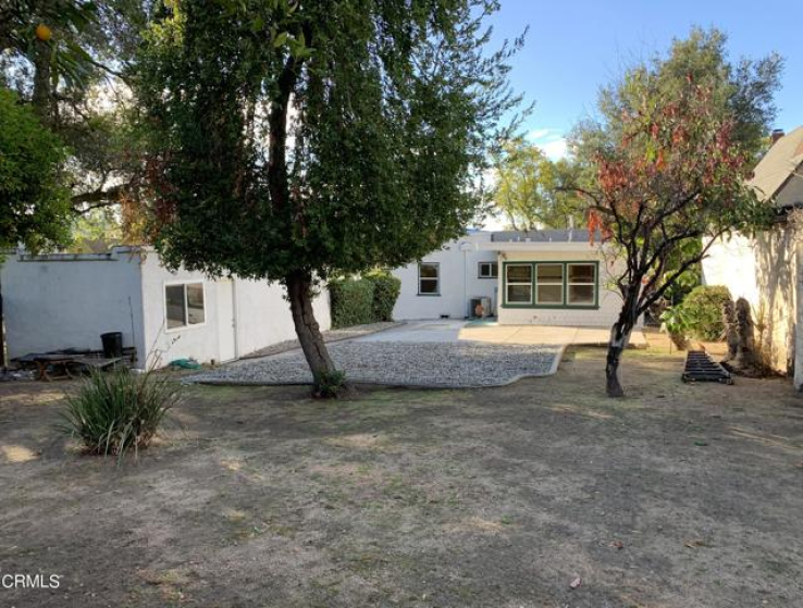 3 Bed Home to Rent in Altadena, California