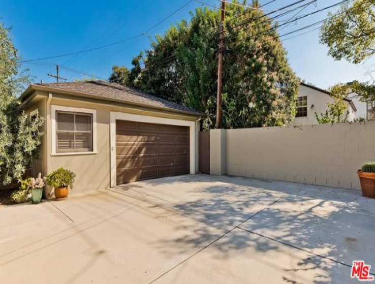 3 Bed Home for Sale in Los Angeles, California