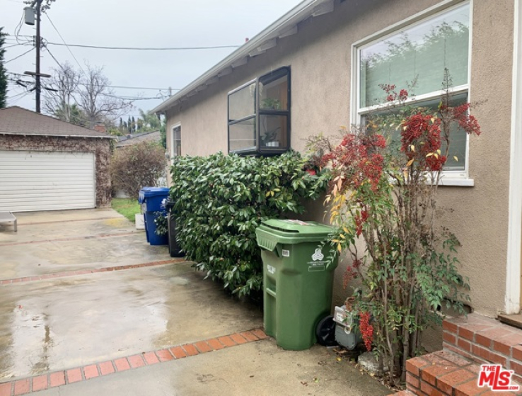 3 Bed Home to Rent in Los Angeles, California