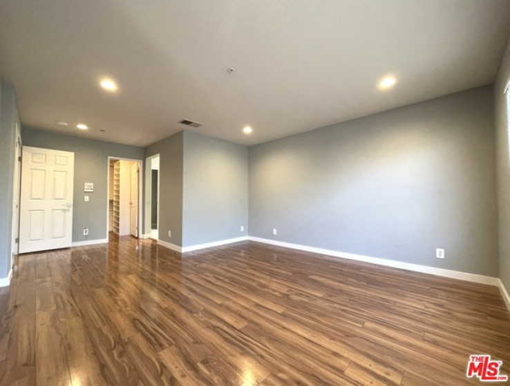 2 Bed Home to Rent in Culver City, California