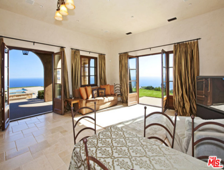 5 Bed Home for Sale in Malibu, California