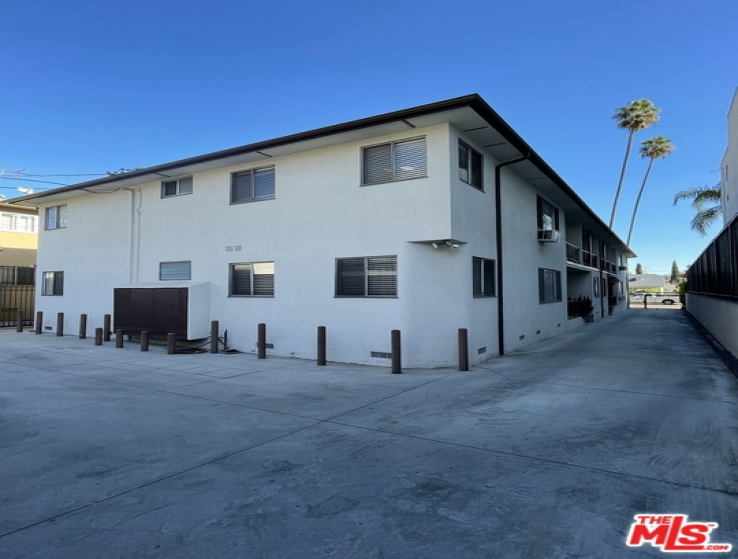  Income Home for Sale in Los Angeles, California