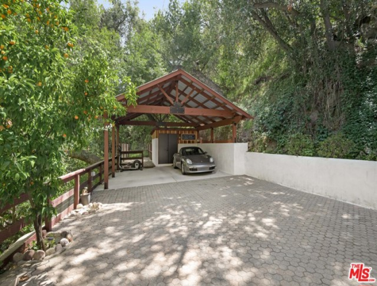 2 Bed Home for Sale in Topanga, California