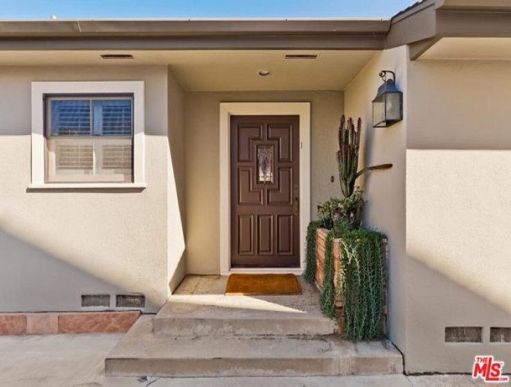 3 Bed Home for Sale in Los Angeles, California