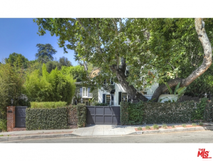 4 Bed Home for Sale in Los Angeles, California