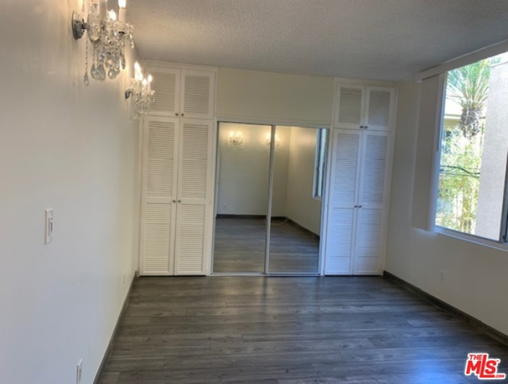 2 Bed Home to Rent in Beverly Hills, California