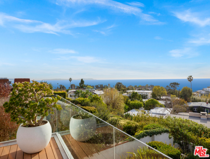 4 Bed Home for Sale in Pacific Palisades, California