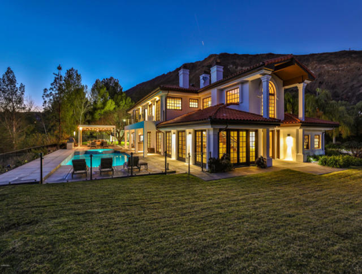 6 Bed Home for Sale in Agoura Hills, California