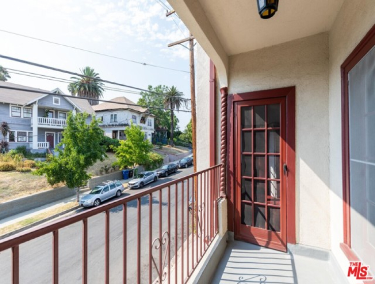 2 Bed Home to Rent in Los Angeles, California