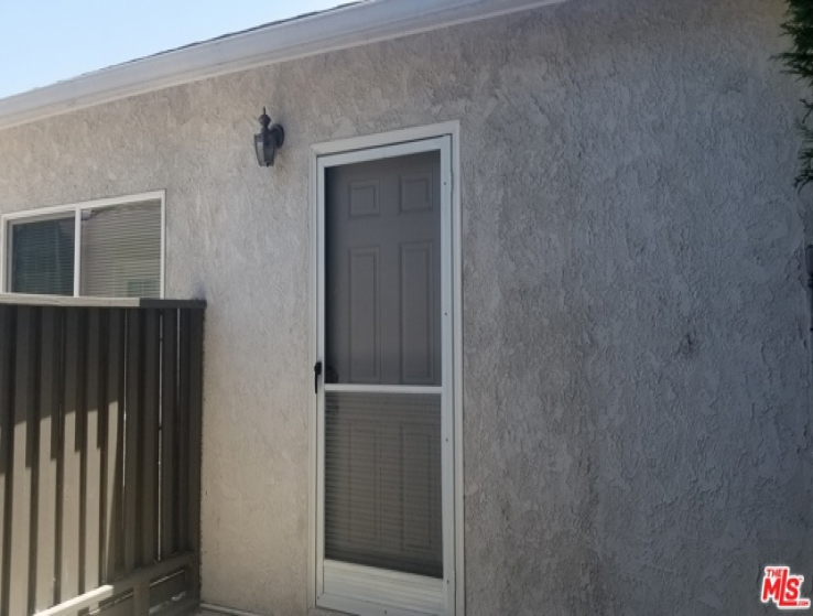 1 Bed Home to Rent in Culver City, California