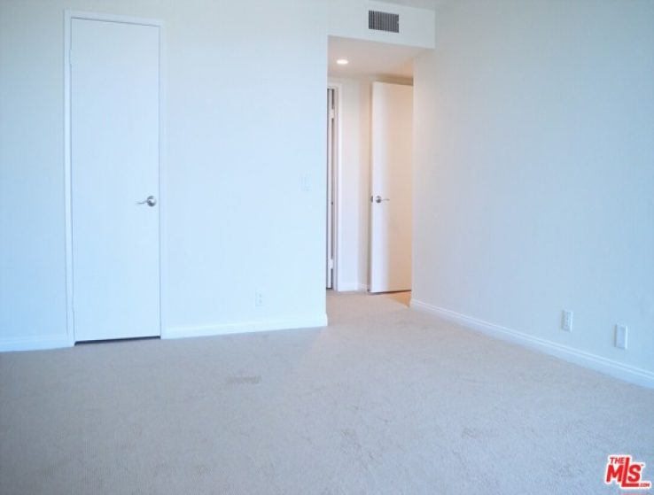 2 Bed Home to Rent in Los Angeles, California