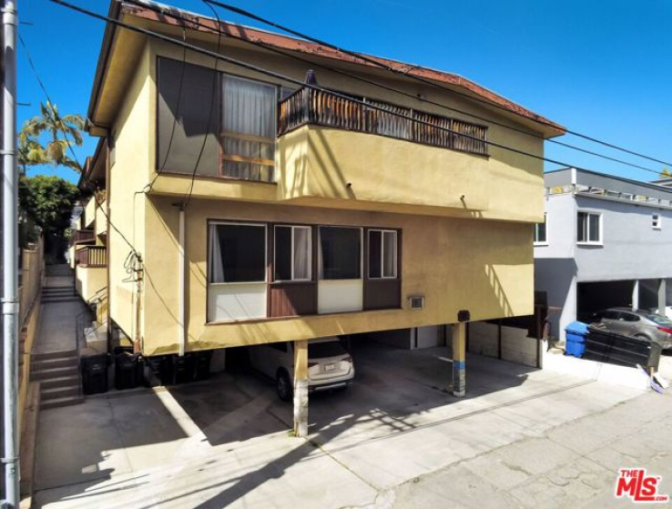  Income Home for Sale in Los Angeles, California