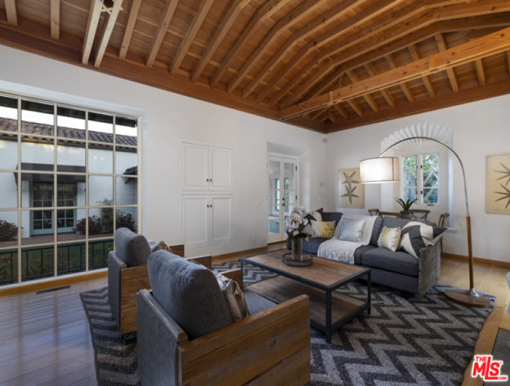 5 Bed Home for Sale in Santa Barbara, California