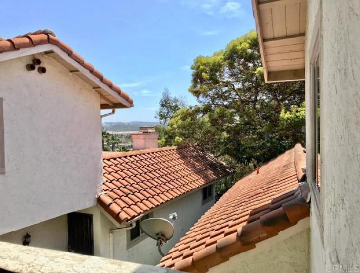 2 Bed Home to Rent in Carlsbad, California