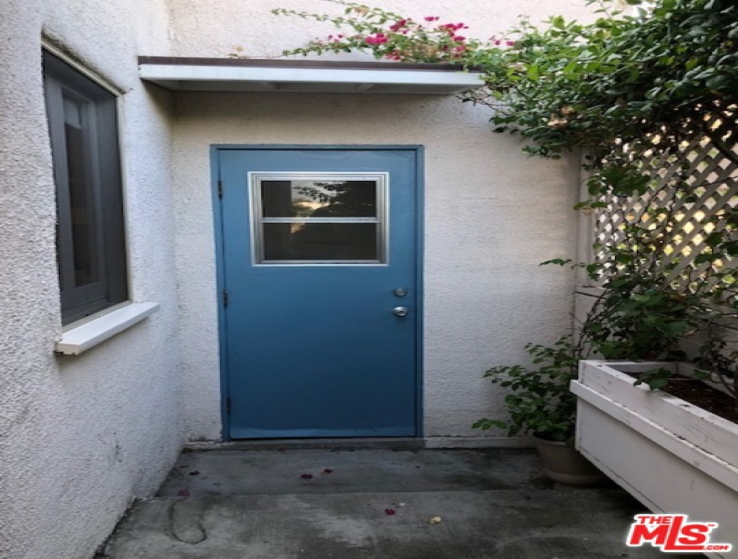 2 Bed Home to Rent in Los Angeles, California