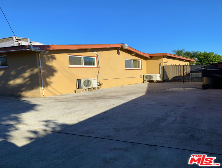 3 Bed Home to Rent in Covina, California