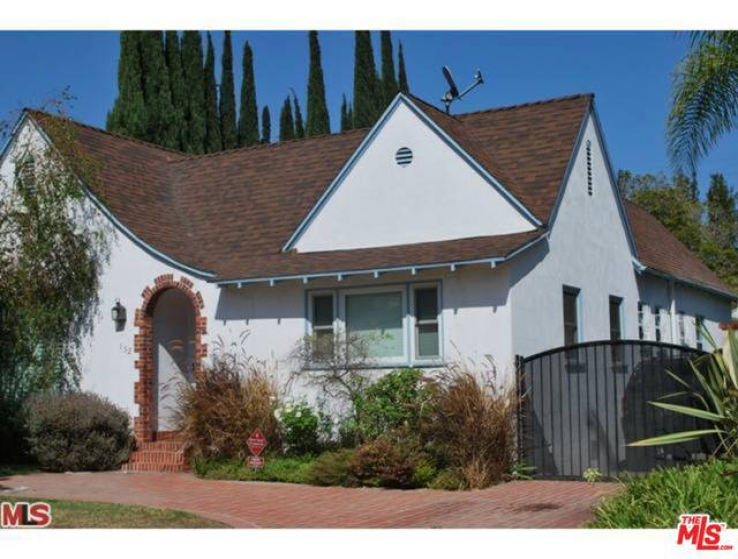 2 Bed Home to Rent in Beverly Hills, California