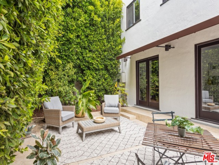 2 Bed Home for Sale in Los Angeles, California