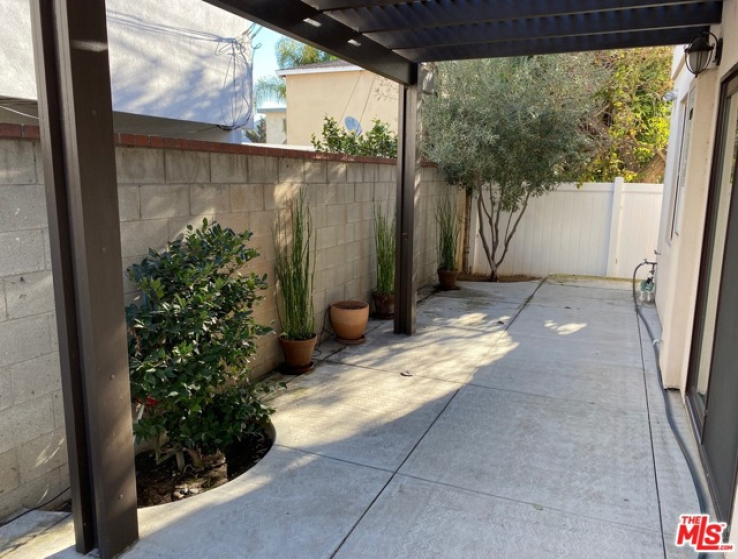 3 Bed Home to Rent in Culver City, California