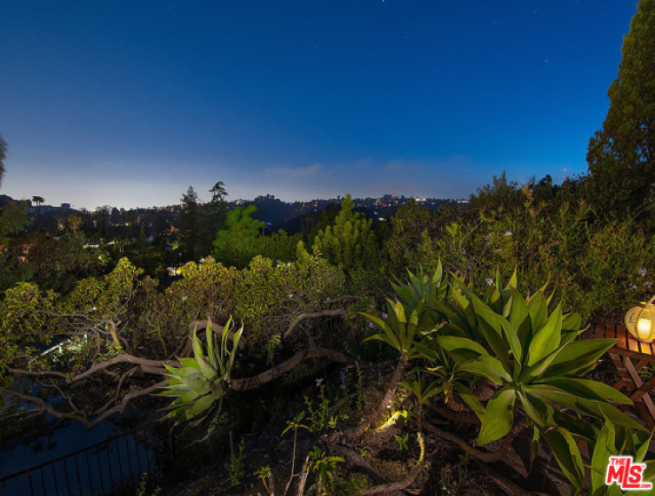 3 Bed Home for Sale in Los Angeles, California