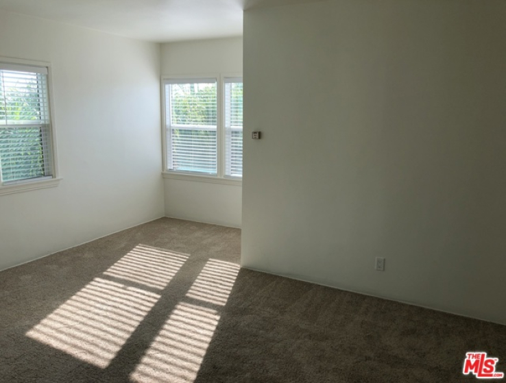 2 Bed Home to Rent in Redondo Beach, California