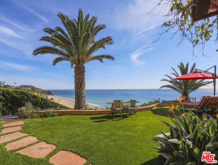 7 Bed Home to Rent in Malibu, California