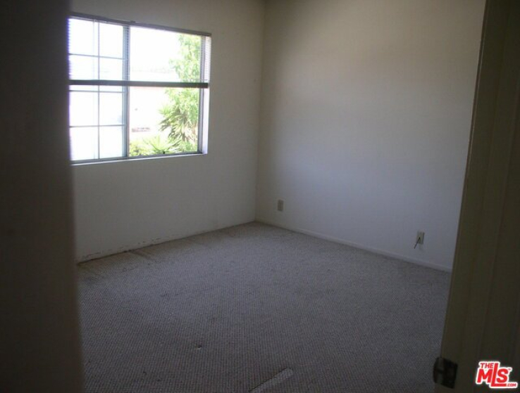 2 Bed Home to Rent in Gardena, California