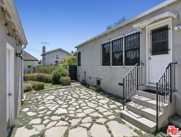 2 Bed Home to Rent in Los Angeles, California