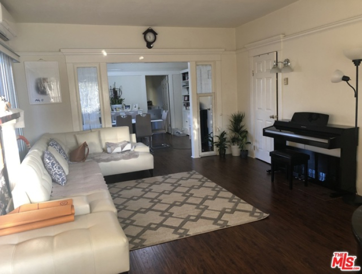  Income Home for Sale in Los Angeles, California