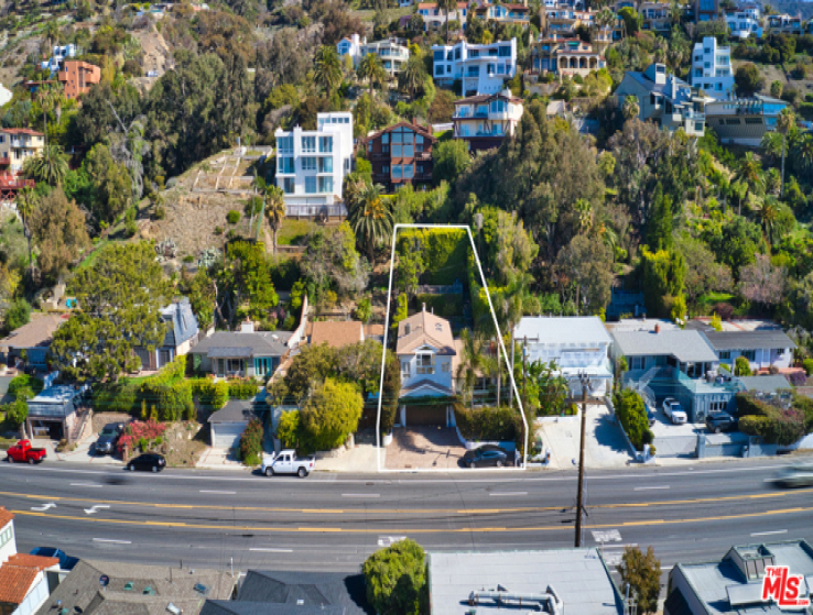 3 Bed Home for Sale in Malibu, California