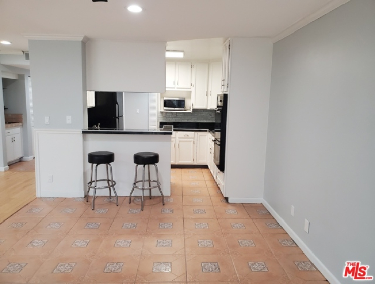 2 Bed Home to Rent in Culver City, California