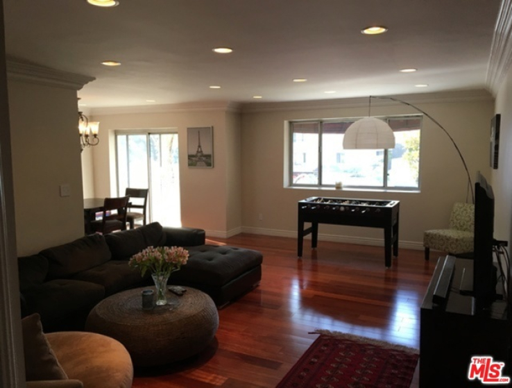 2 Bed Home to Rent in Los Angeles, California