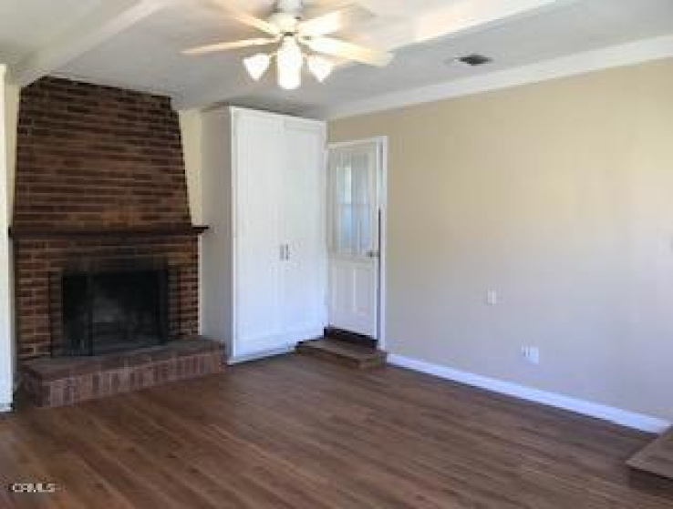 3 Bed Home to Rent in La Crescenta, California