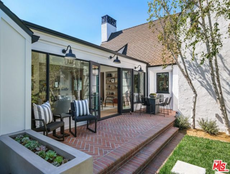 5 Bed Home for Sale in Beverly Hills, California