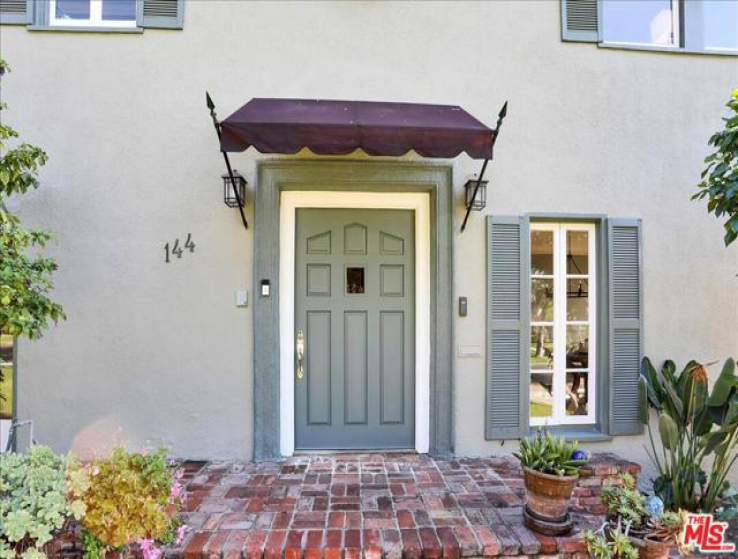 5 Bed Home for Sale in Los Angeles, California