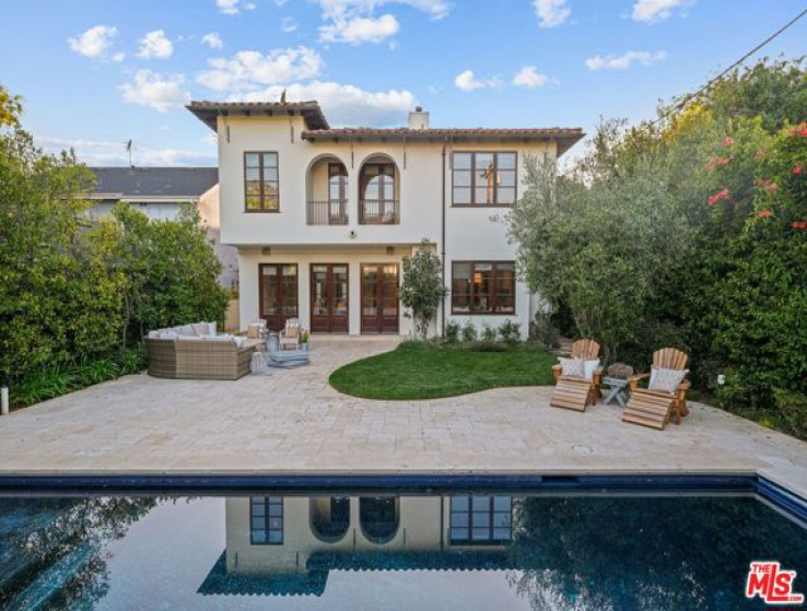 5 Bed Home for Sale in Los Angeles, California