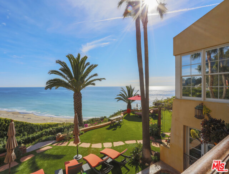 7 Bed Home to Rent in Malibu, California