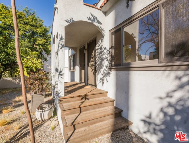  Income Home for Sale in Los Angeles, California