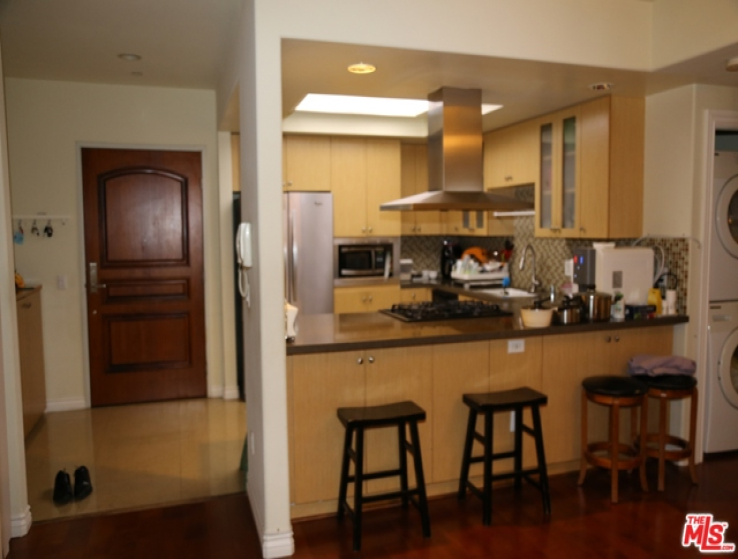 3 Bed Home to Rent in Los Angeles, California