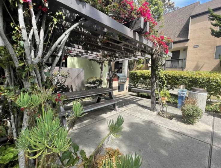 2 Bed Home to Rent in Mission Valley, California