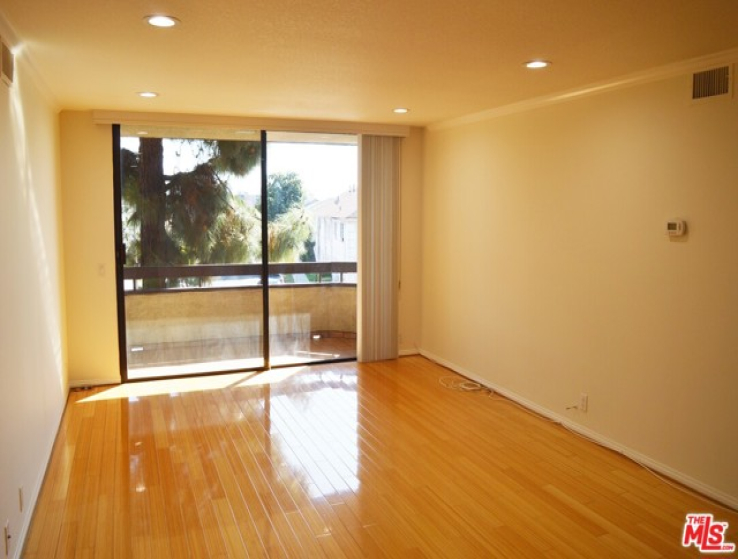 2 Bed Home to Rent in Los Angeles, California