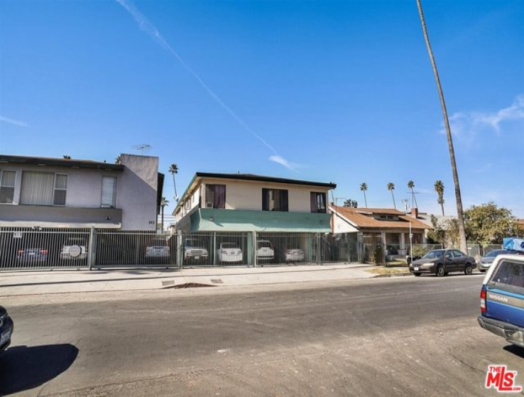  Income Home for Sale in Los Angeles, California