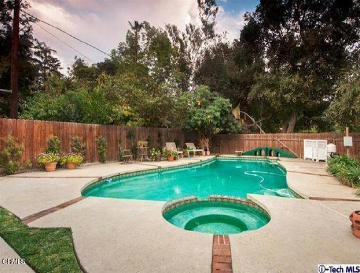 2 Bed Home to Rent in Pasadena, California