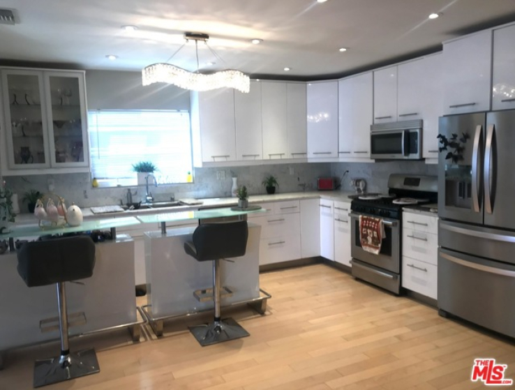 2 Bed Home to Rent in Los Angeles, California