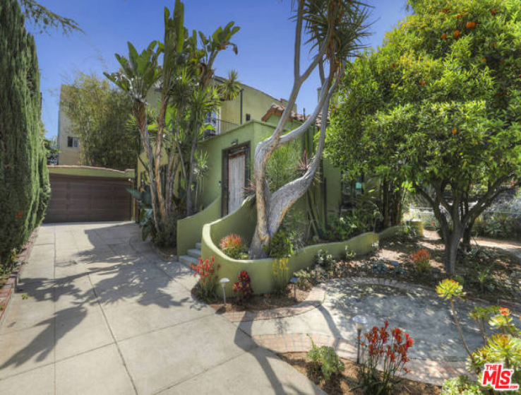 3 Bed Home for Sale in Los Angeles, California