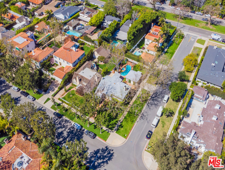 4 Bed Home for Sale in Santa Monica, California