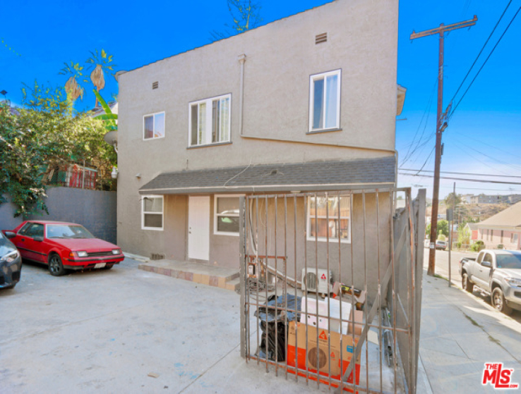 2 Bed Home to Rent in Los Angeles, California